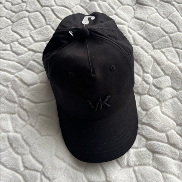 Michael Kors Black Logo Cap - Picture 7 of 10